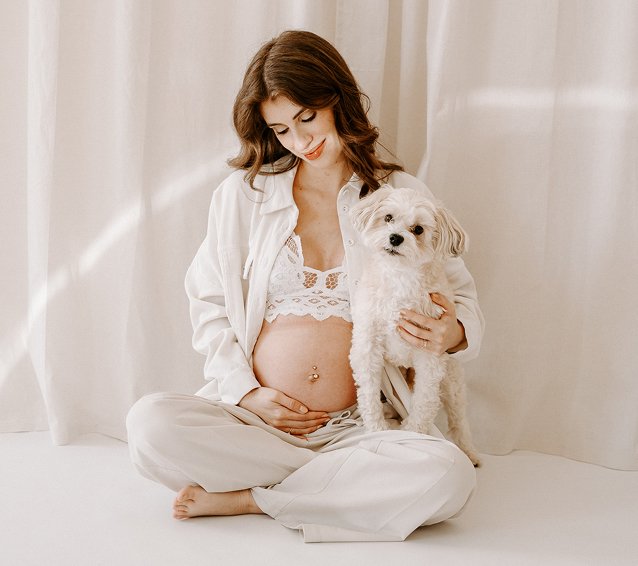 Babybauchshooting mit Hund in Bergisch Gladbach